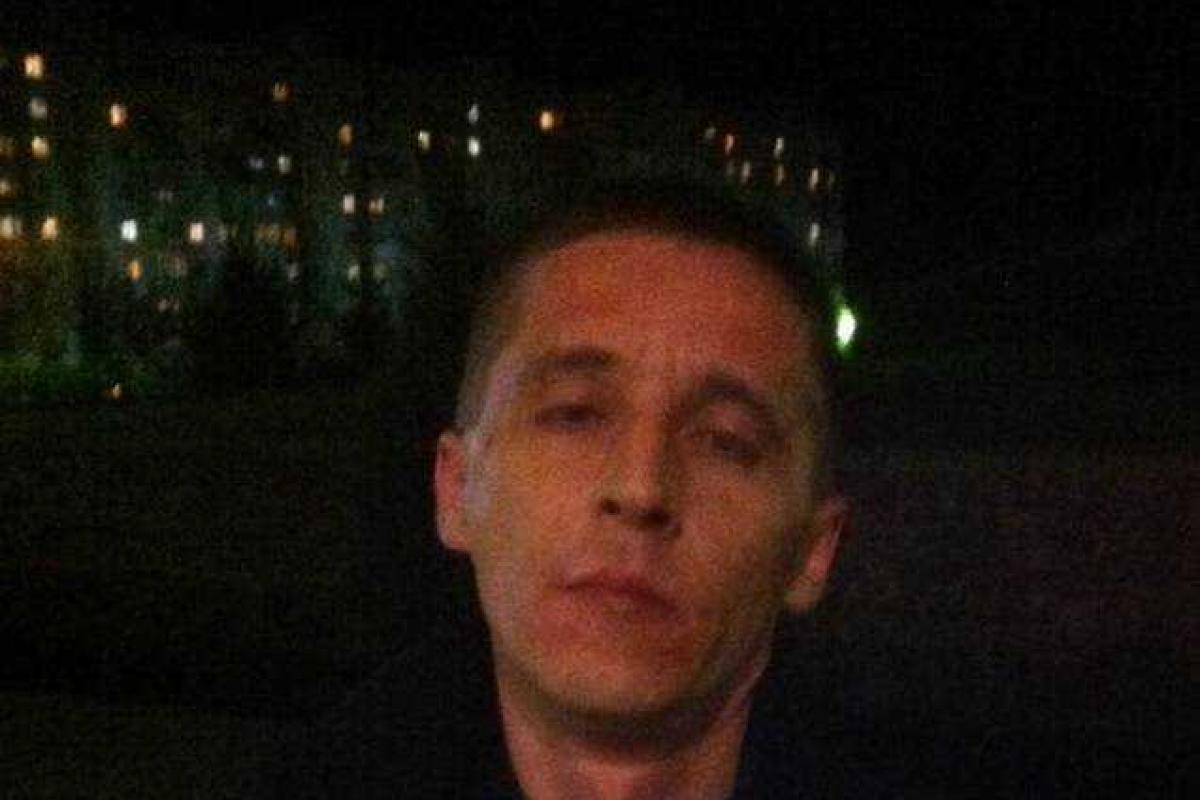В Одессе пьяный прокурор угрожал расстрелом возле гостиницы В Одессе пьяный прокурор угрожал расстрелом возле гостиницы