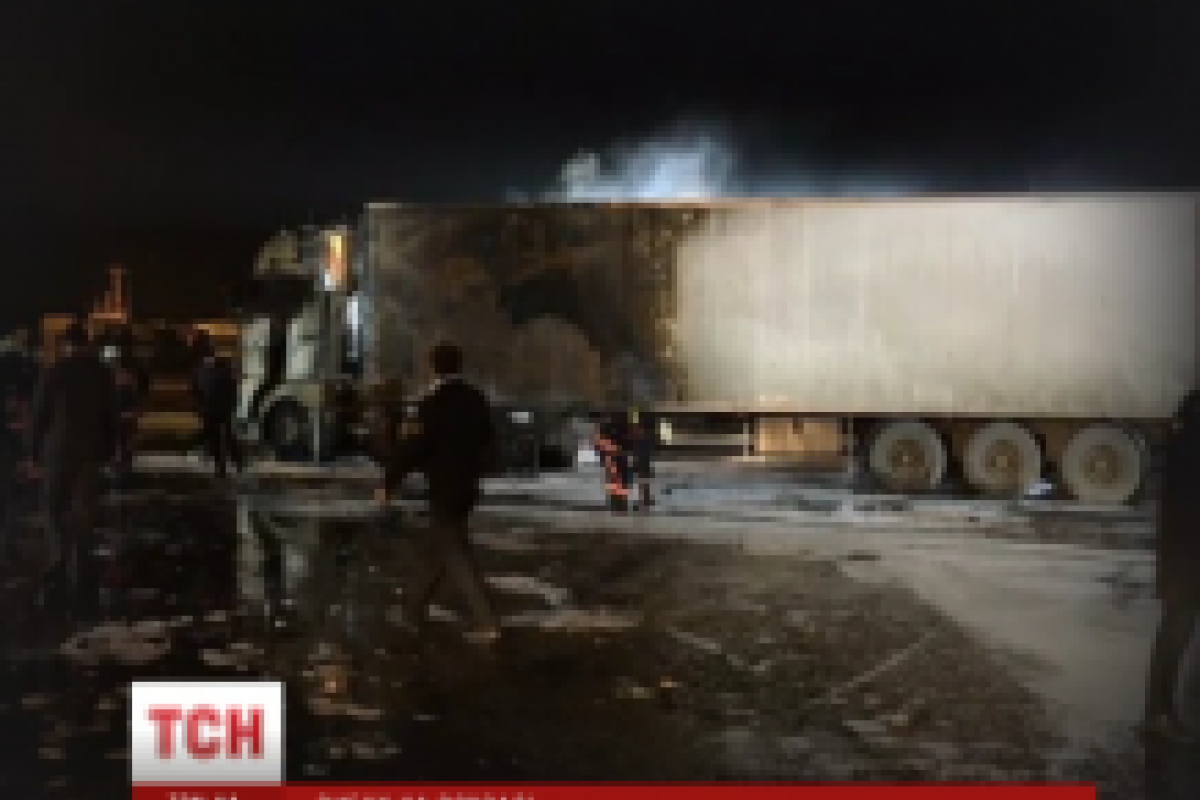 В Стамбуле на железнодорожном вокзале взорвался грузовик с украинскими номерами В Стамбуле на железнодорожном вокзале взорвался грузовик с украинскими номерами