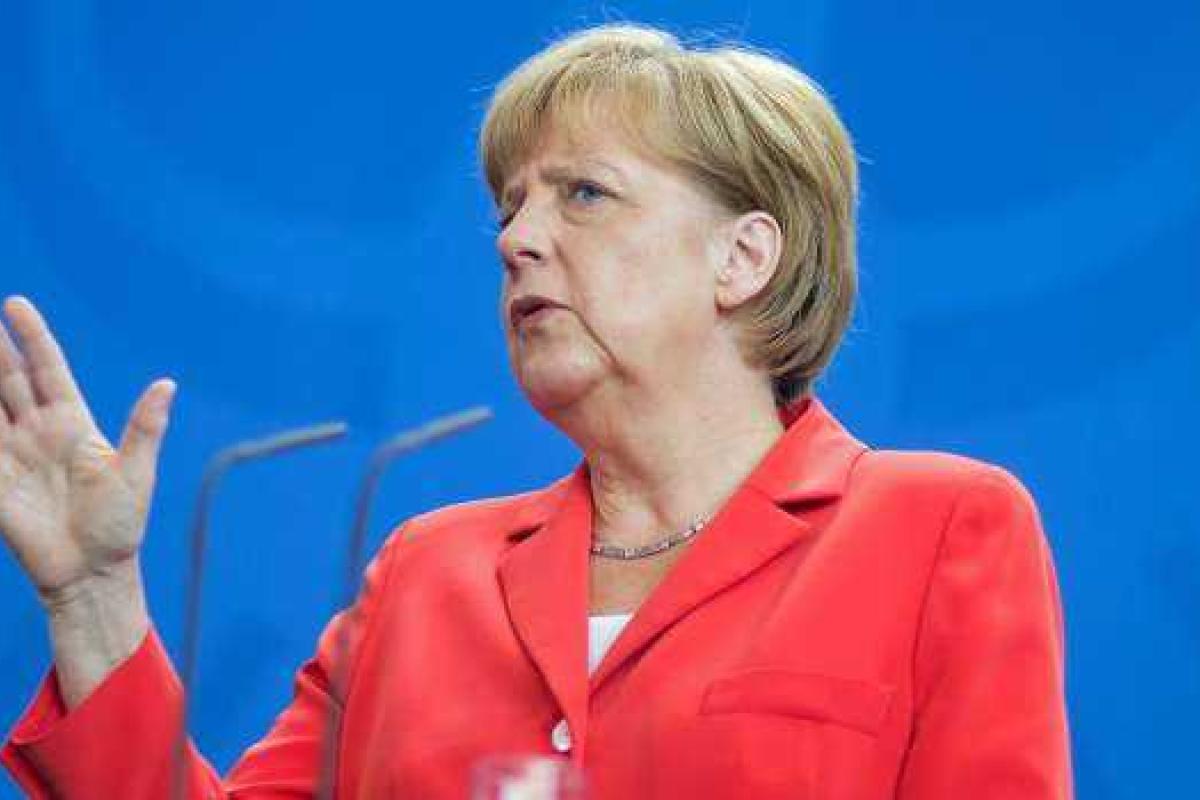 Меркель сообщила, что Германия не будет расширять военное участие в борьбе с Сирии