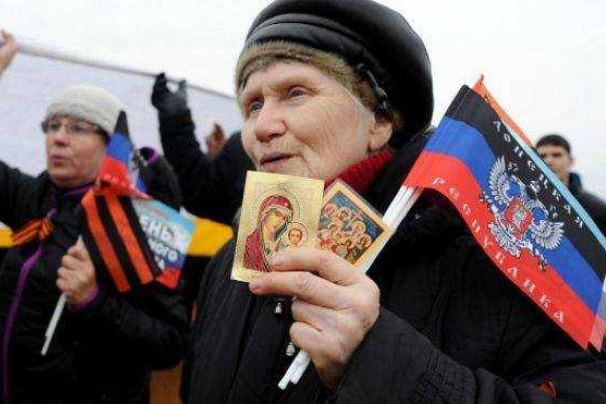 В Луганске "власти" объявили о снижении пенсионного возраста для женщин В Луганске "власти" объявили о снижении пенсионного возраста для женщин