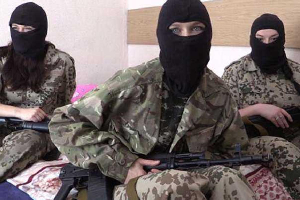 В сети появились новые данные о том, что на Луганщине воюет женский батальон «Русь ЛНР» В сети появились новые данные о том, что на Луганщине воюет женский батальон «Русь ЛНР»