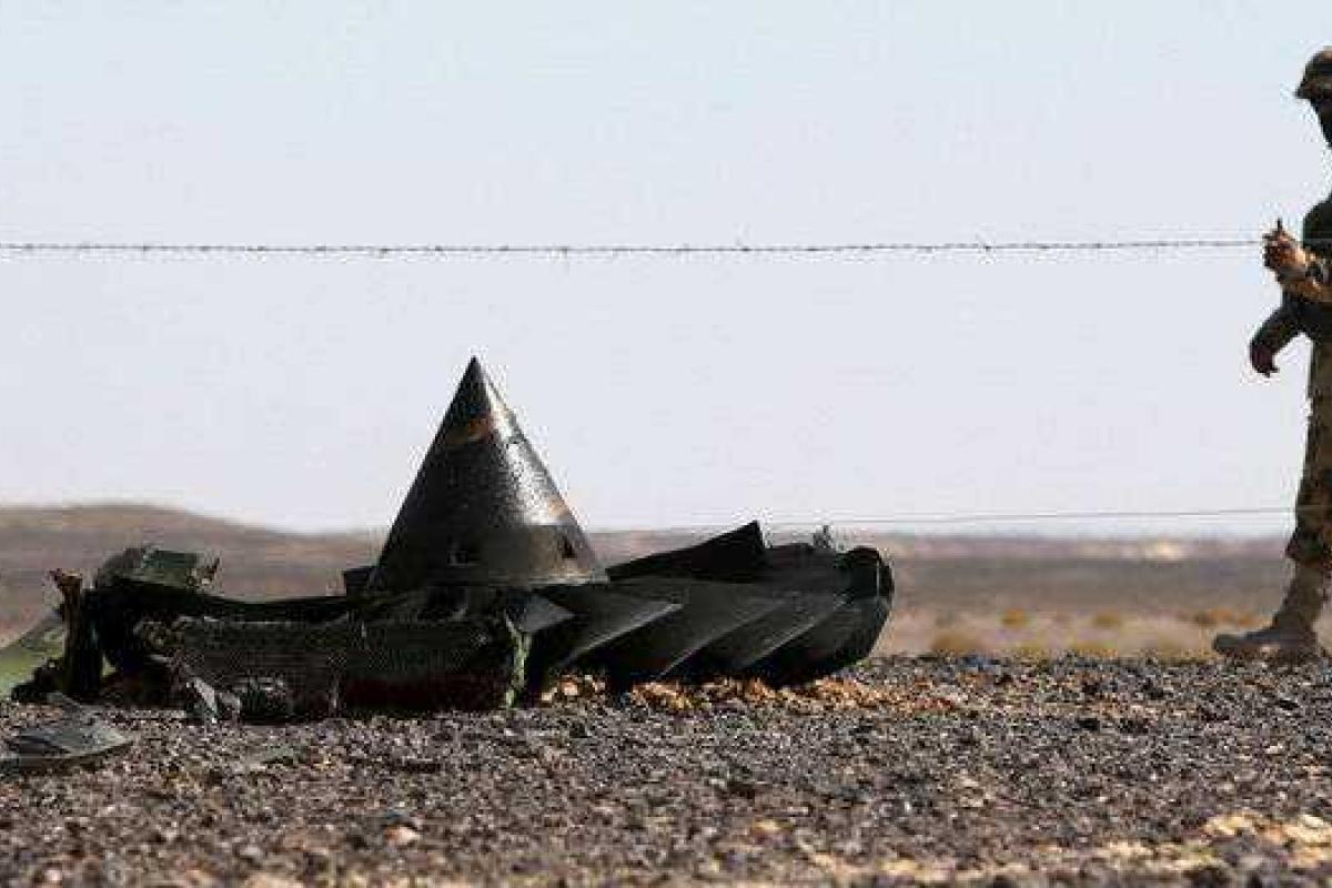 На острове Ява во время авиа шоу разбился военный самолет, есть погибшие. Видео На острове Ява во время авиа шоу разбился военный самолет, есть погибшие. Видео