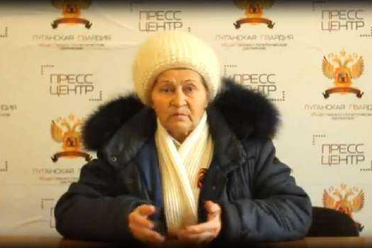 Жительница Луганска довольно таки смело на видеокамеру высказала множество претензий к Плотницкому Жительница Луганска довольно таки смело на видеокамеру высказала множество претензий к Плотницкому