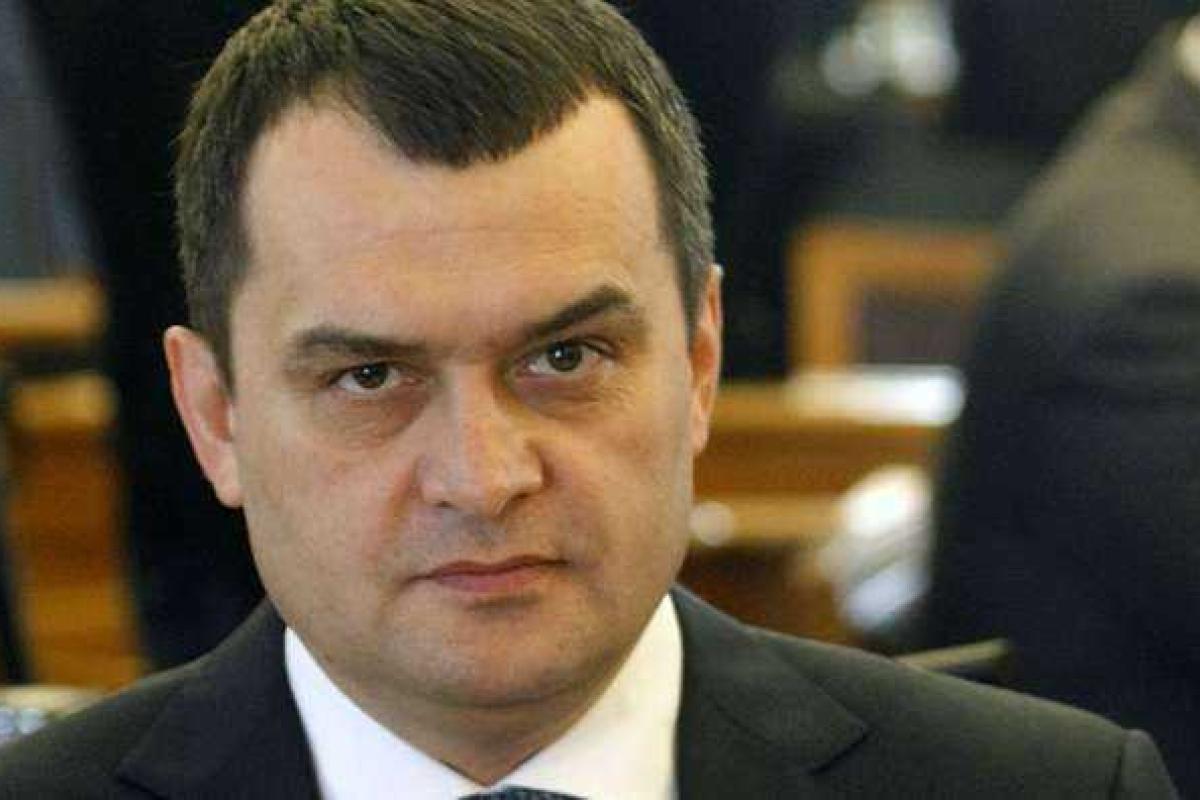 Захарченко устроился на работу в Госдуме России Захарченко устроился на работу в Госдуме России
