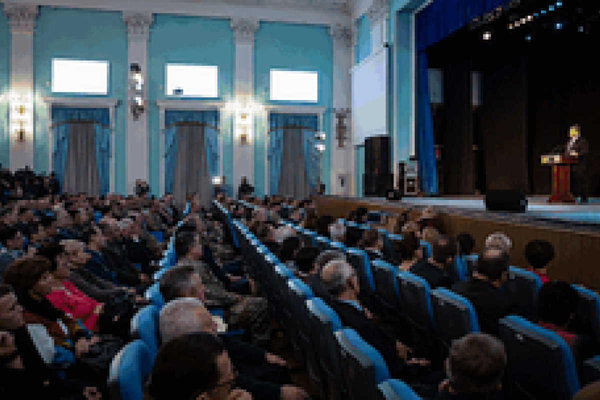 Порошенко призвал военных перейти к стандартам НАТО Порошенко призвал военных перейти к стандартам НАТО