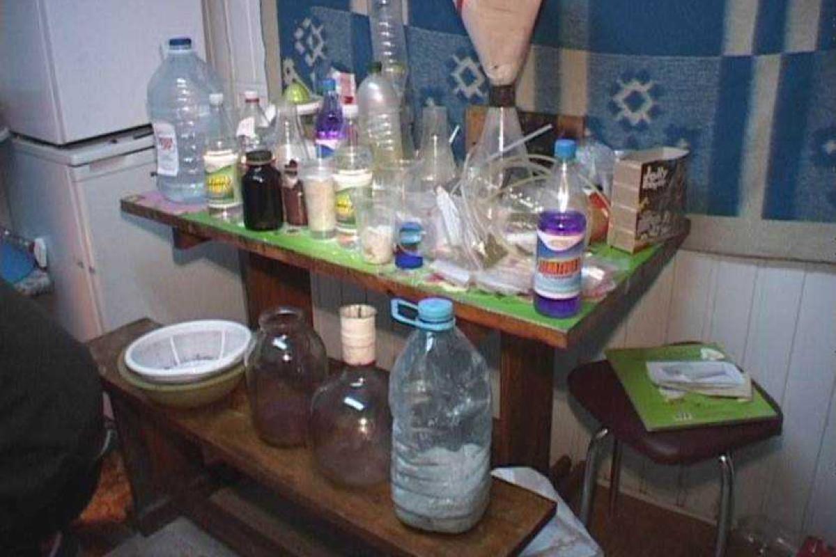 На Днепропетровщине ликвидирована группировка торговцев метамфетамин. Видео На Днепропетровщине ликвидирована группировка торговцев метамфетамин. Видео