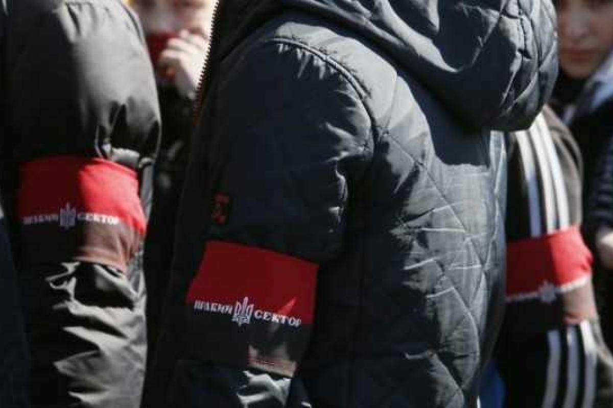 «Правый сектор» намерен провести ряд массовых протестов против политических репрессий «Правый сектор» намерен провести ряд массовых протестов против политических репрессий