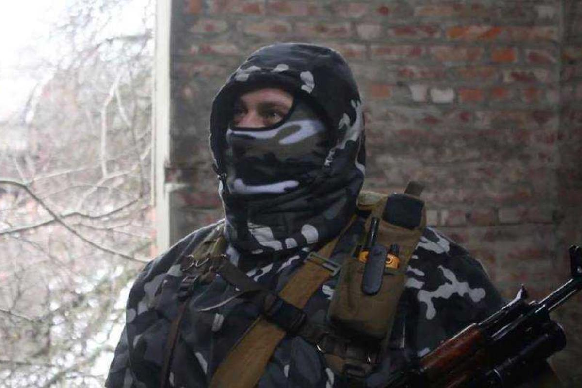 Боевики "ДНР" впали в массовую панику после смерти украинского разведчика с позывным "Барни" Боевики "ДНР" впали в массовую панику после смерти украинского разведчика с позывным "Барни"
