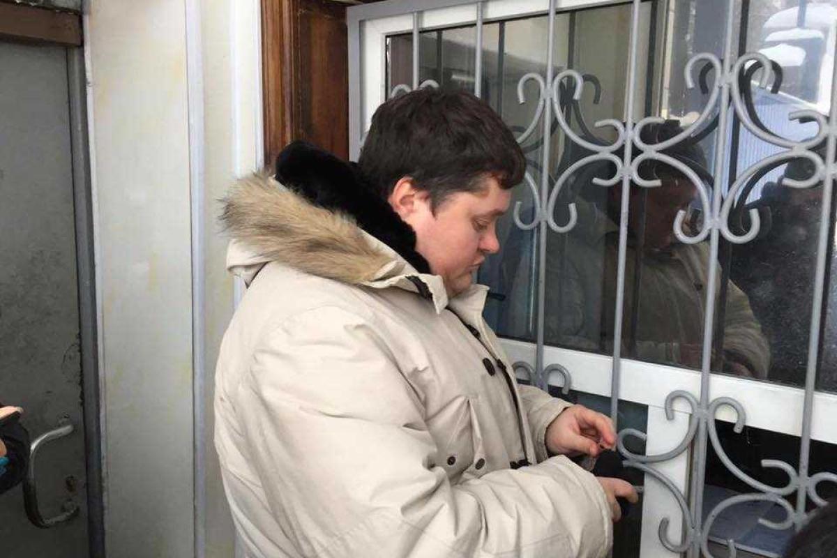 Мосийчук: Свидетельство о смерти Колесникова не выдают так как не знают, что туда вписать Мосийчук: Свидетельство о смерти Колесникова не выдают так как не знают, что туда вписать