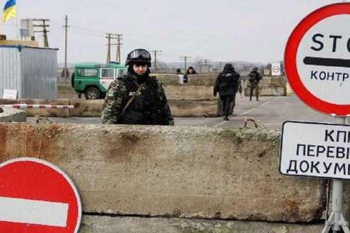 Активисты Ислямова покидают блокпосты на админгранице с Крымом Активисты Ислямова покидают блокпосты на админгранице с Крымом