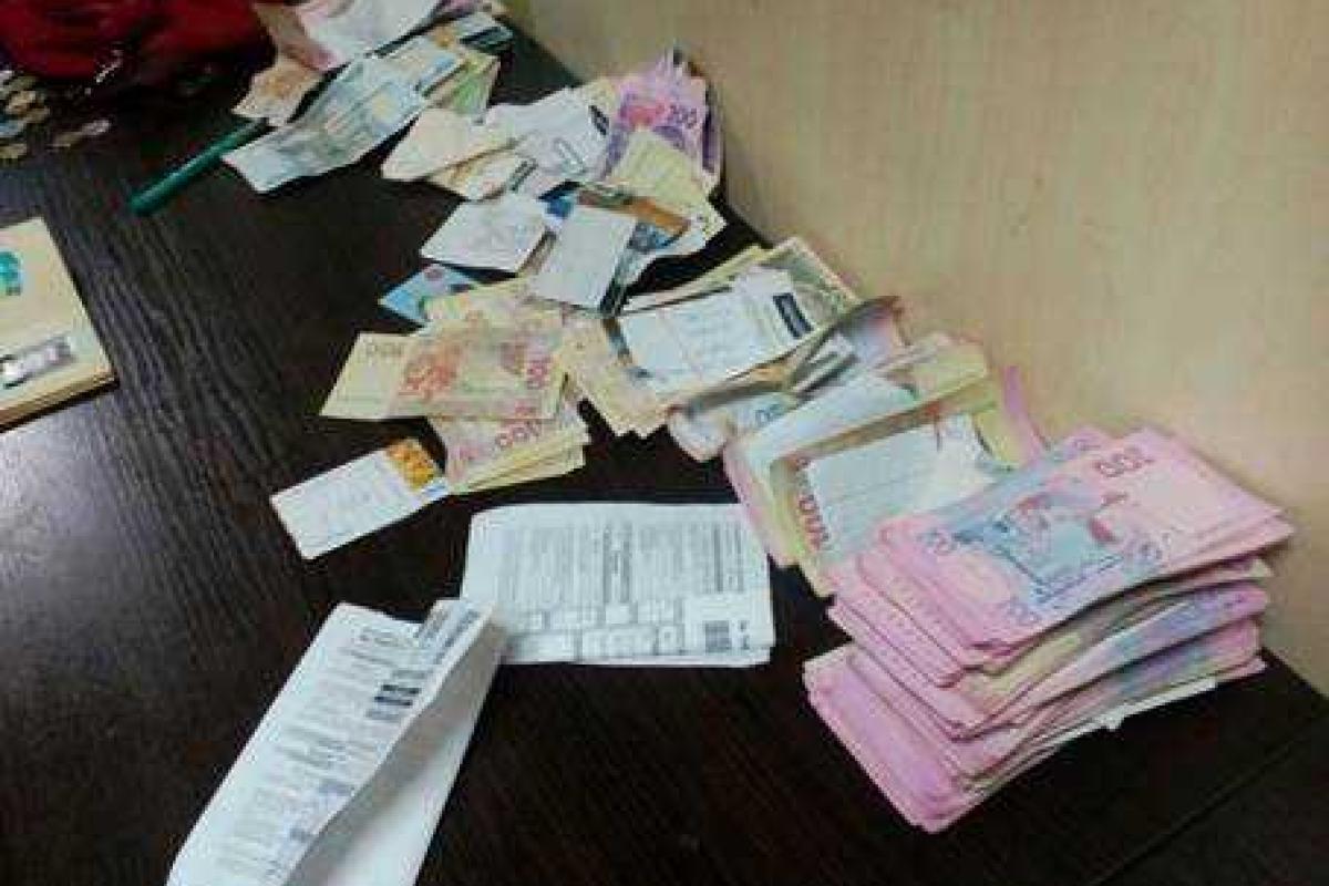 На оккупированную территорию "ДНР" пресечен ввоз 2 млн. рублей и 500 тысяч грн. - СБУ