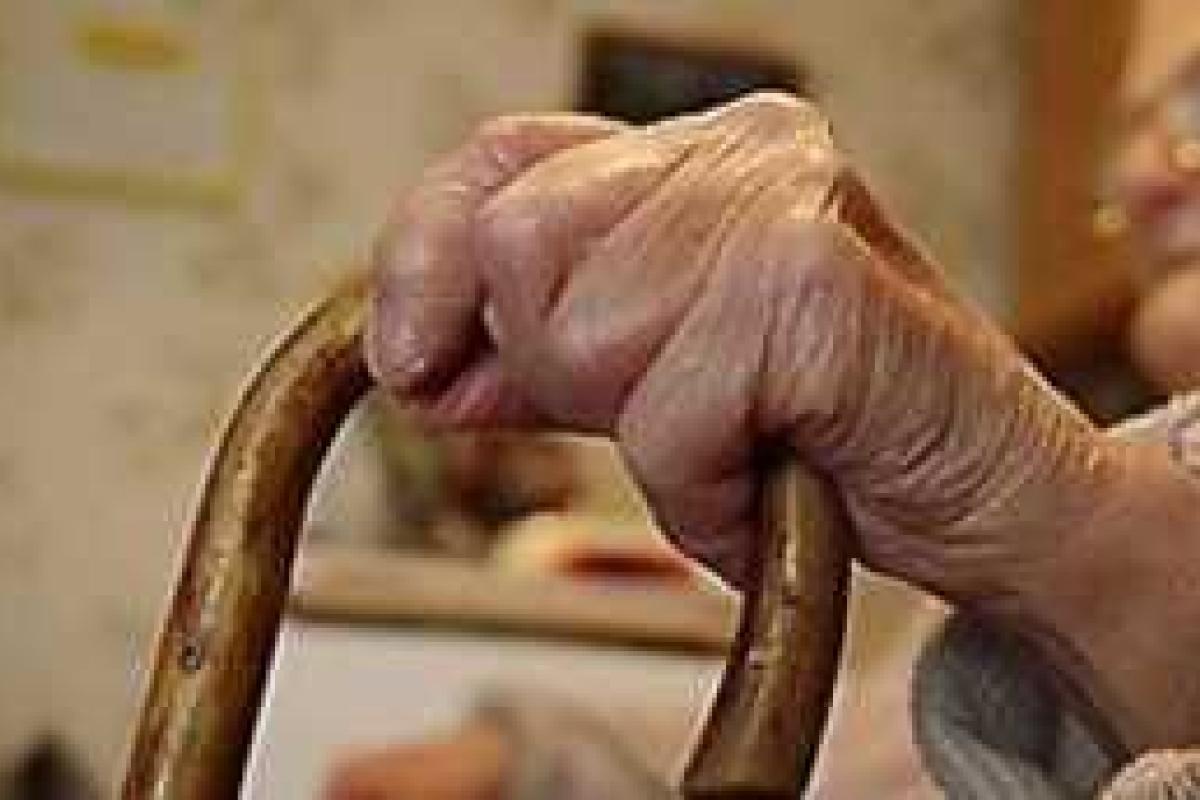 В Закарпатье грабитель избил бабушку до смерти В Закарпатье грабитель избил бабушку до смерти