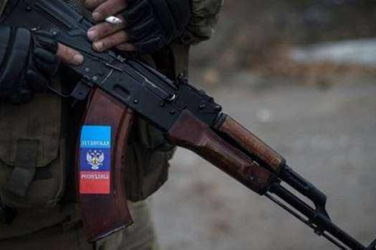 Боевик "ЛНР" воспользовался программой "тебя ждут дома" и сдался СБУ Боевик "ЛНР" воспользовался программой "тебя ждут дома" и сдался СБУ