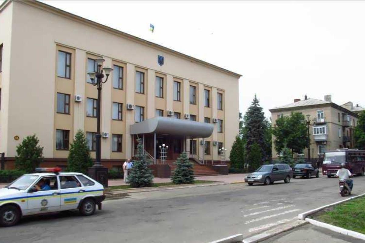 В Лисичанске депутаты утвердили самый большой штат чиновников в регионе В Лисичанске депутаты утвердили самый большой штат чиновников в регионе