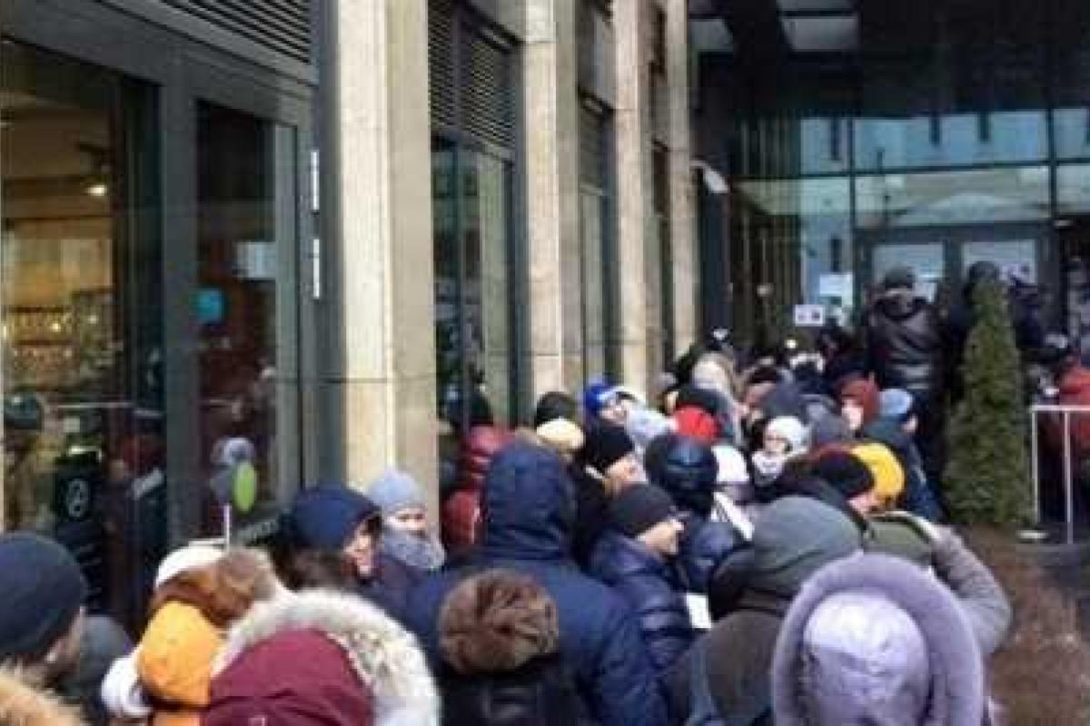 В Санкт-Петербурге прошел флешмоб валютных ипотечников В Санкт-Петербурге прошел флешмоб валютных ипотечников