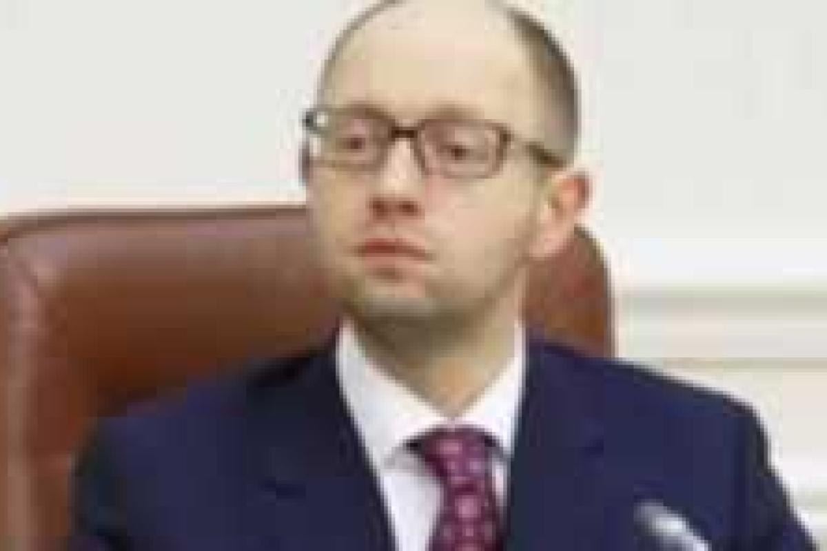 Саакашвили: Яценюка от отставки могут спасти только олигархи Саакашвили: Яценюка от отставки могут спасти только олигархи