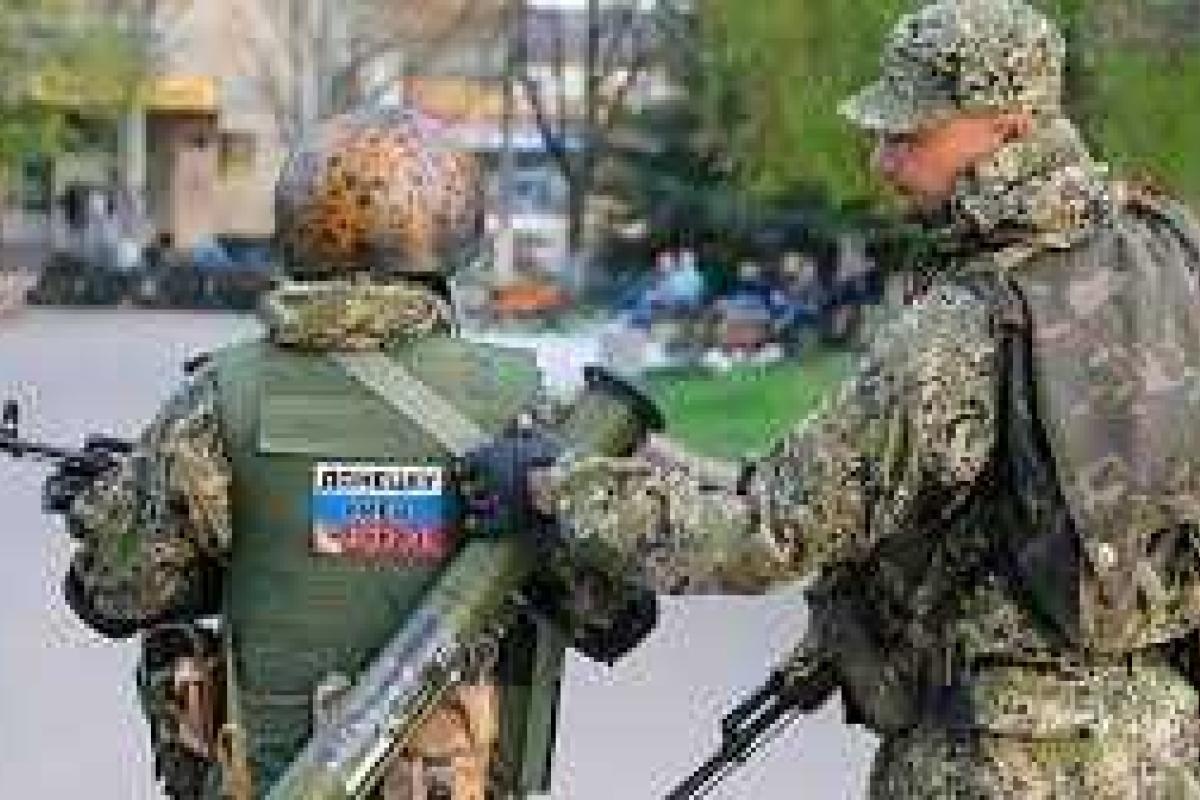 Кремль списывает потери в Донбассе на смерть "при выполнении служебных обязанностей" Кремль списывает потери в Донбассе на смерть "при выполнении служебных обязанностей"