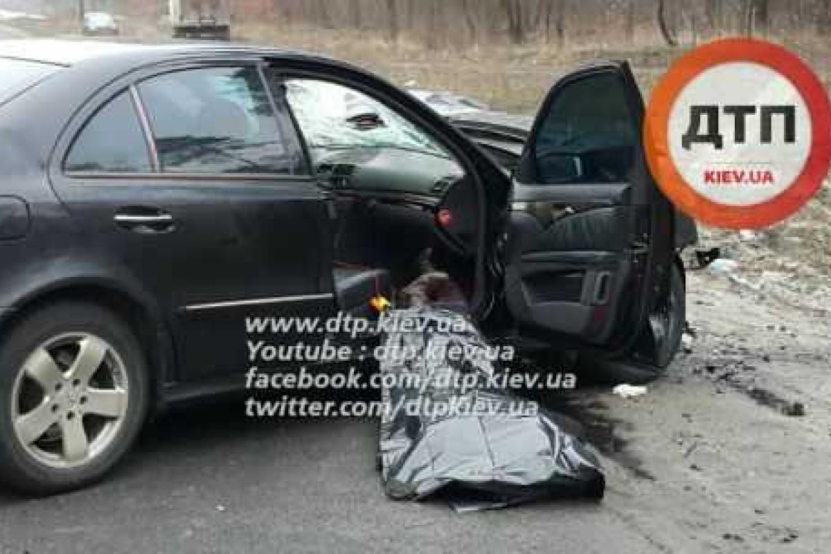 В Киеве произошло смертельное ДТП, от лобового столкновения женщина погибла, ребенок в реанимации В Киеве произошло смертельное ДТП, от лобового столкновения женщина погибла, ребенок в реанимации