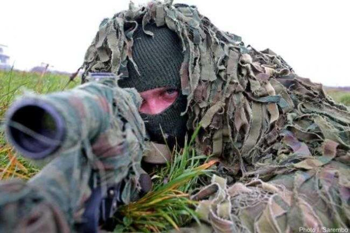 Российские профессиональные снайперы массово едут в Донбасс, - СМИ