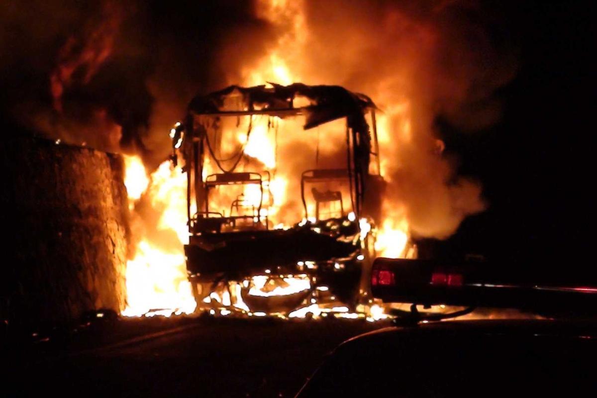 В "ДНР" назвали официальную версию причины взрыва маршрутки в Макеевке