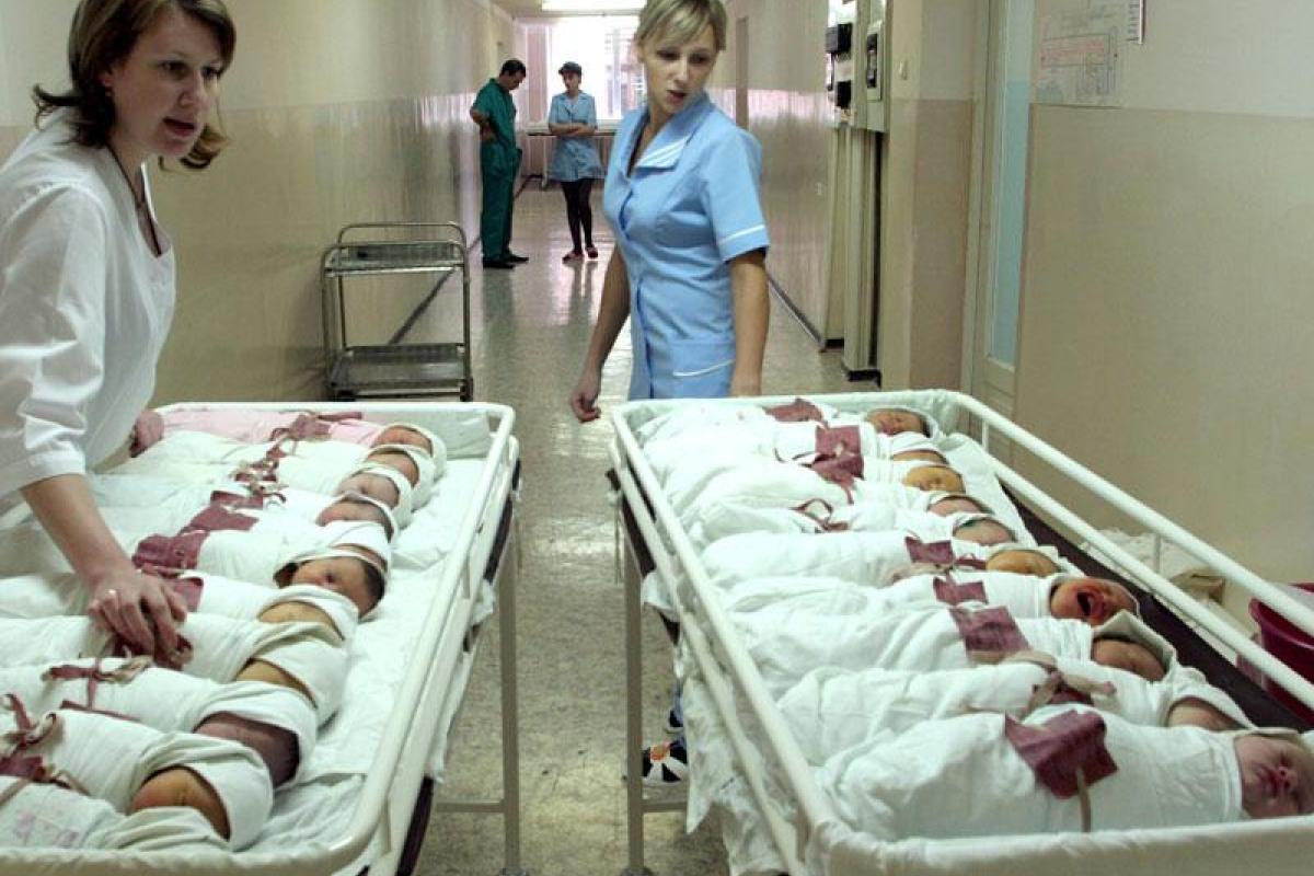 В Лисичанске из роддома убежала мамочка с ребенком В Лисичанске из роддома убежала мамочка с ребенком