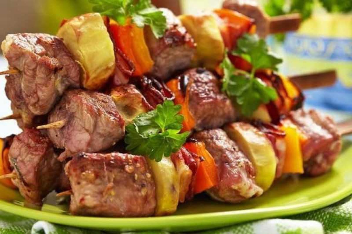 Шашлычный сезон. Рецепт приготовления шашлыка 
