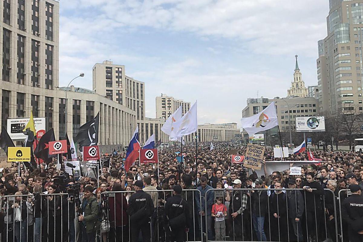 В Москве проходит митинг против блокировки Telegram. Прямая трансляция В Москве проходит митинг против блокировки Telegram. Прямая трансляция