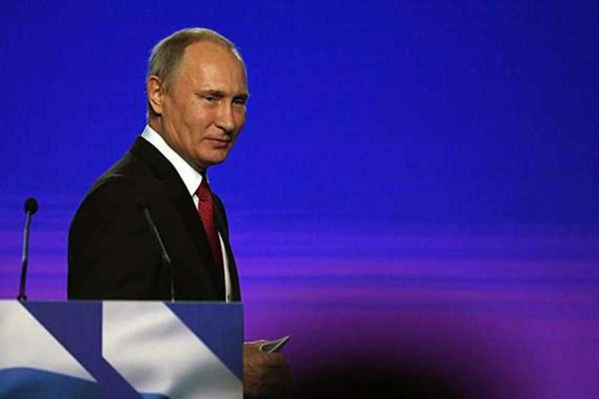 Путин поручил создать "настоящий" атлас мира Путин поручил создать "настоящий" атлас мира