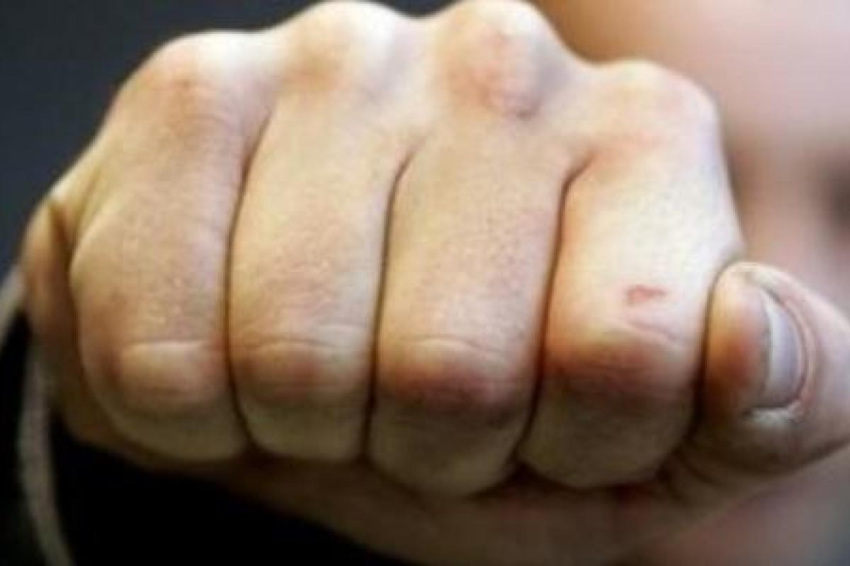 В центре Киева произошла массовая драка, опубликовано видео В центре Киева произошла массовая драка, опубликовано видео