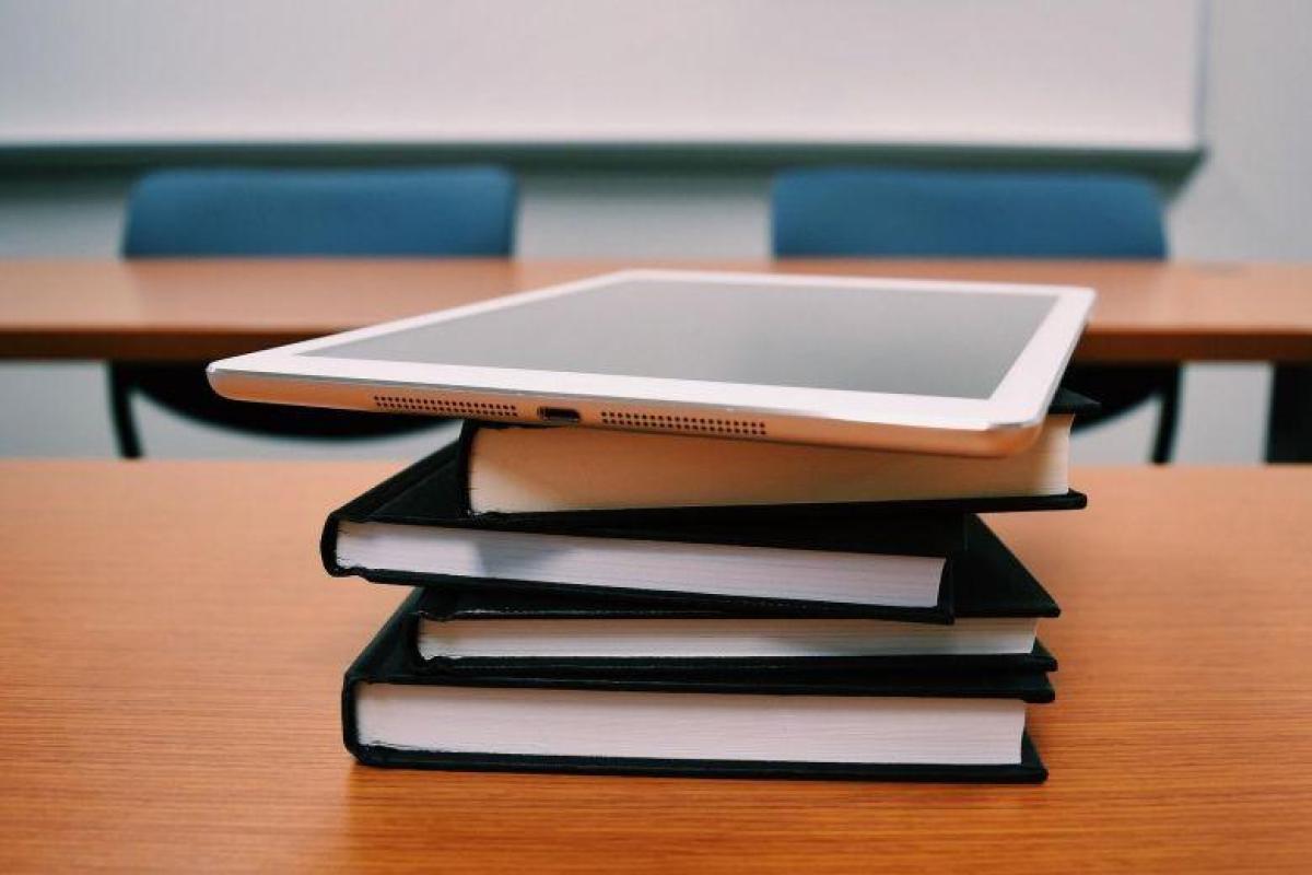 Президент Латвии утвердил переход школ нацменьшинств на государственный язык