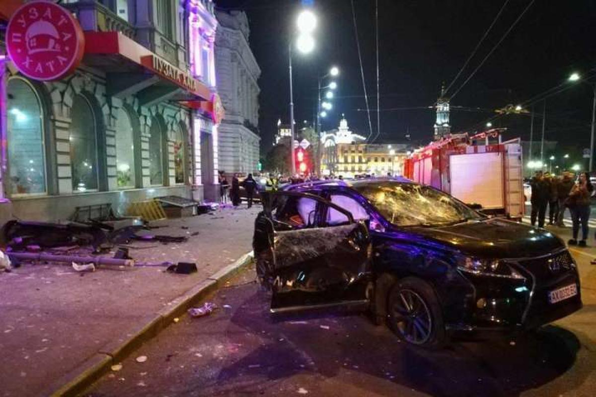 Эксперты не смогли установить скорость авто Зайцевой и Дронова перед ДТП в Харькове