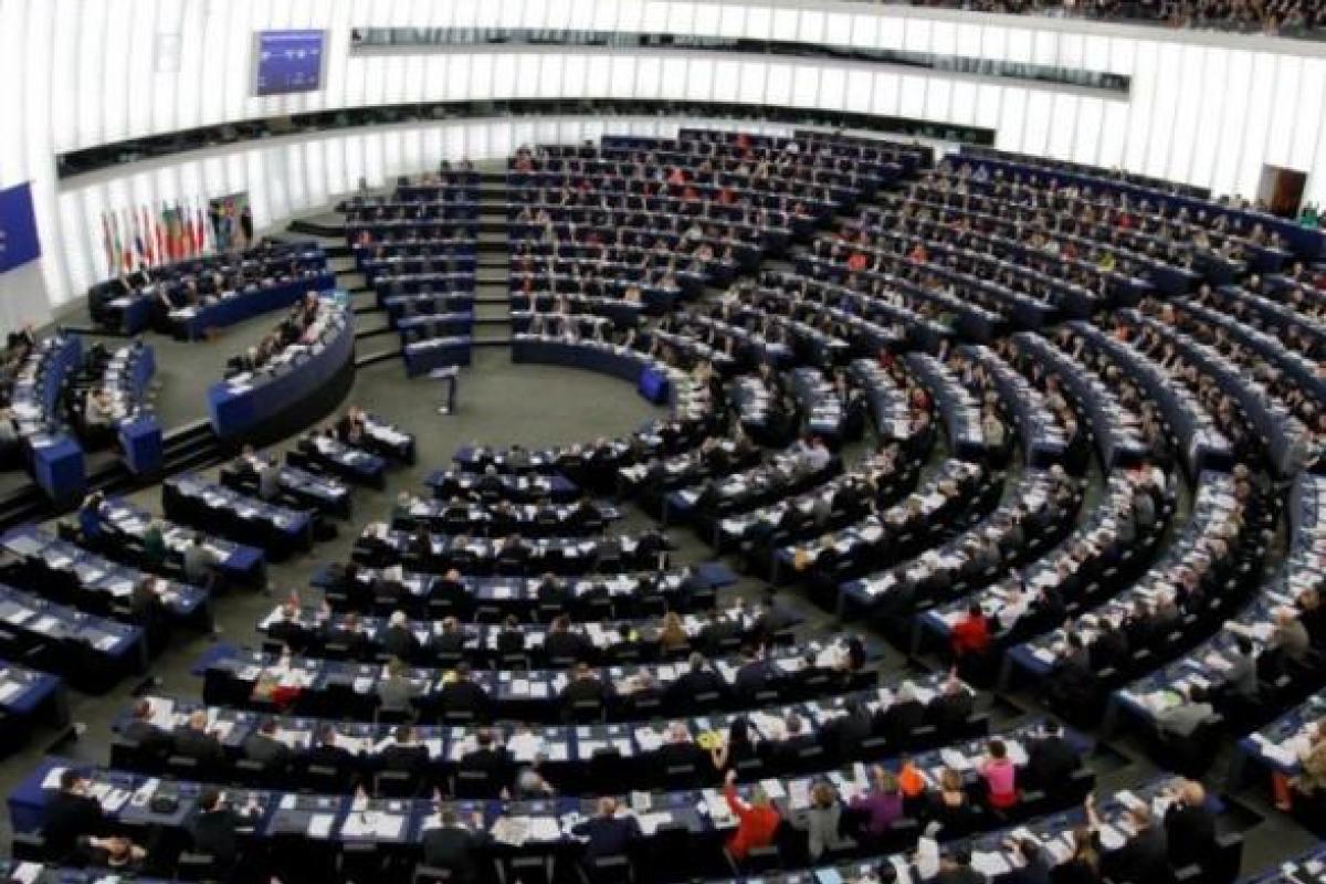 Интернет-мемы в безопасности: Европарламент отклонил законопроект об авторском праве Интернет-мемы в безопасности: Европарламент отклонил законопроект об авторском праве