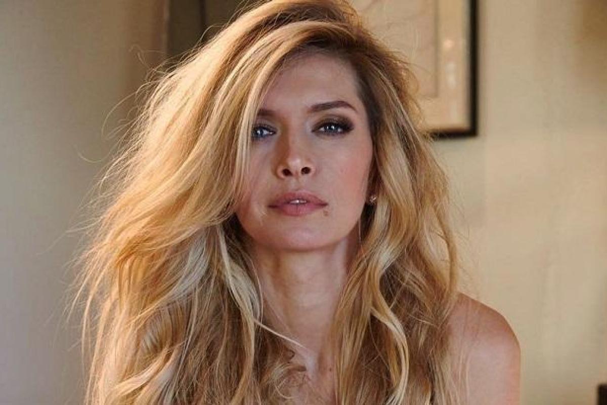 Смугляночка и беляночка: Вера Брежнева удивила поклонников неожиданным образом