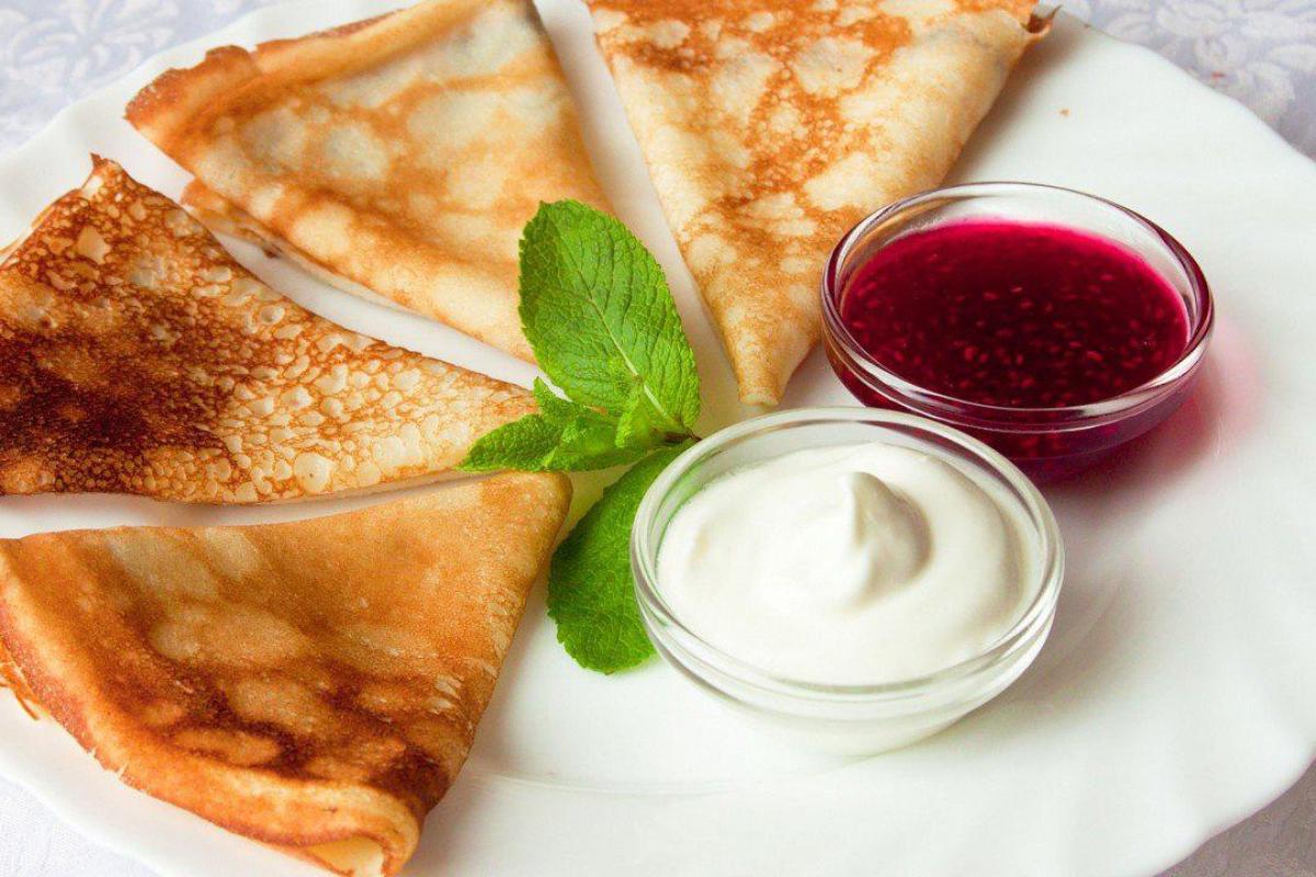 Тесто для блинов: 4 популярных и вкусных рецептов Тесто для блинов: 4 популярных и вкусных рецептов
