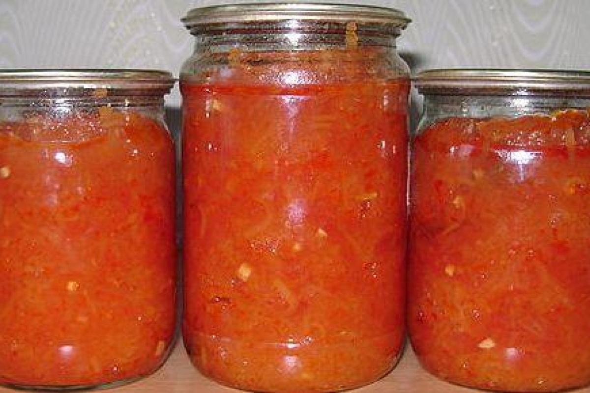 Кабачковая икра с помидорами Кабачковая икра с помидорами