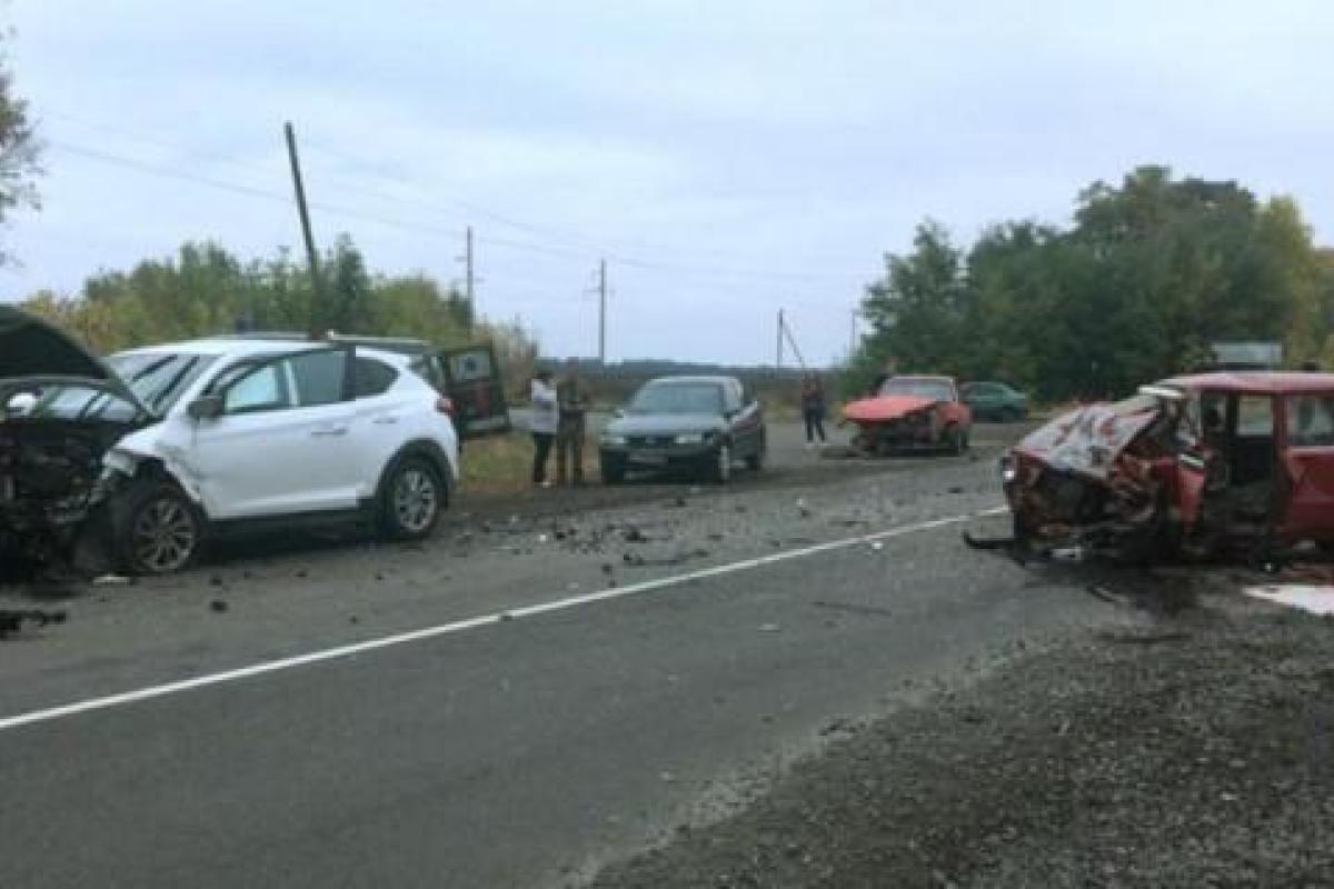 В Полтавской области произошло ДТП с участием четырех автомобилей В Полтавской области произошло ДТП с участием четырех автомобилей