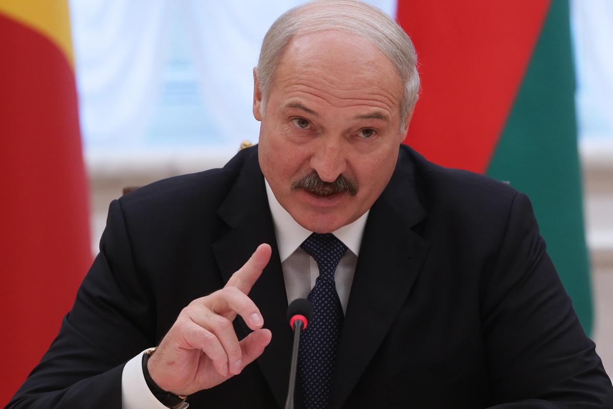 "Мы готовы ввести войска": Лукашенко сделал громкое заявление по Донбассу "Мы готовы ввести войска": Лукашенко сделал громкое заявление по Донбассу