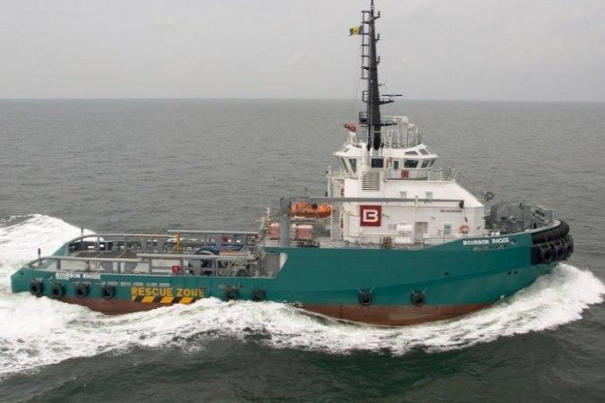 С затонувшего в Атлантическом океане судна удалось спасти двух украинцев