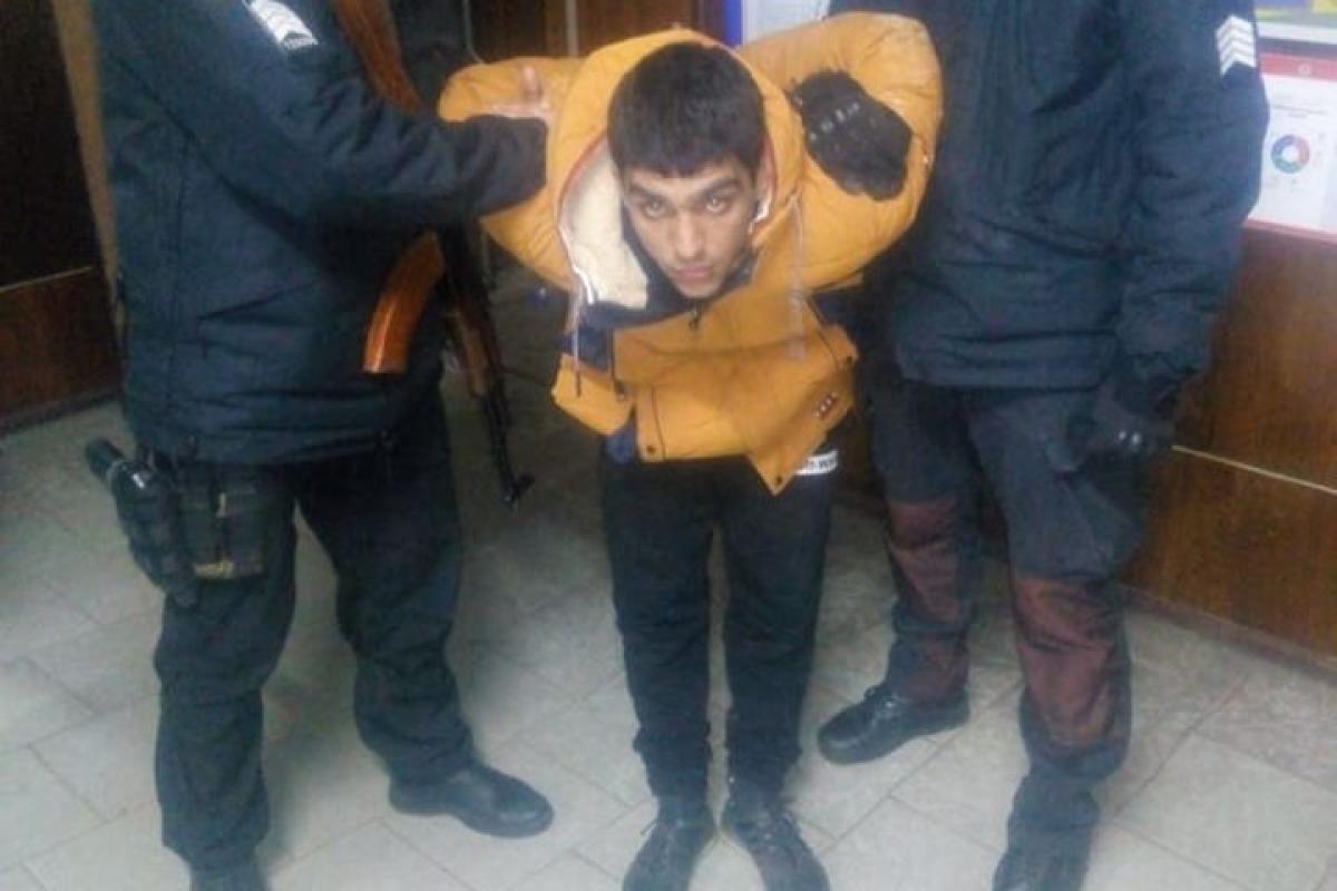 На Луганщине полицейские задержали беглеца, - Погукай На Луганщине полицейские задержали беглеца, - Погукай