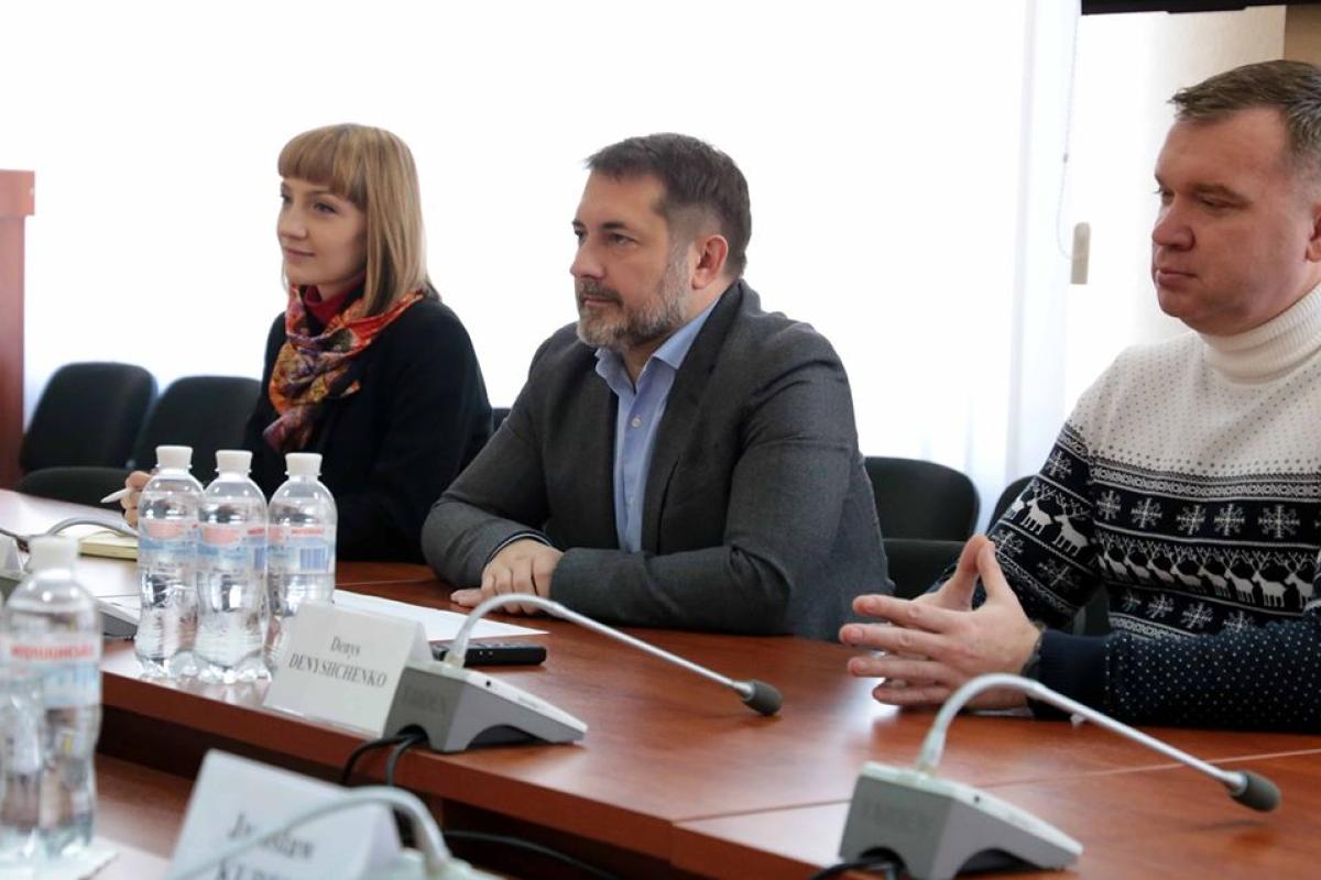 Глава Луганщины провел встречу с представителями миссии ОБСЕ