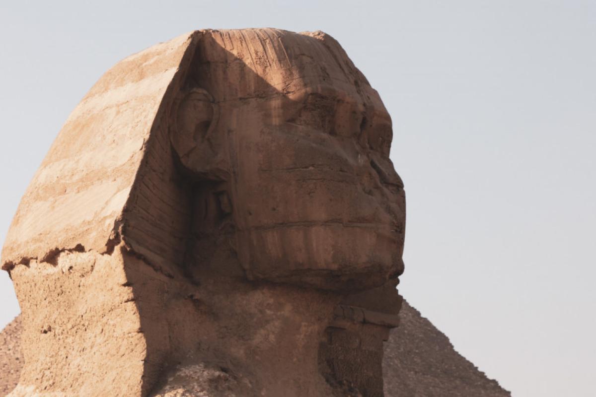 Наконец-то с носом: Египетские археологи нашли новую статую Сфинкса Наконец-то с носом: Египетские археологи нашли новую статую Сфинкса