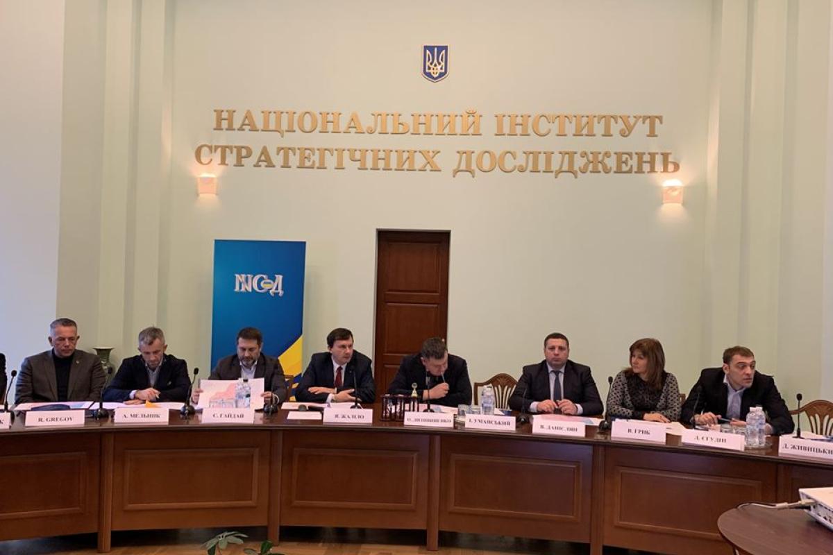 Новая железная дорога позволит модернизировать Луганскую ТЭС в Счастье, - Гайдай Новая железная дорога позволит модернизировать Луганскую ТЭС в Счастье, - Гайдай
