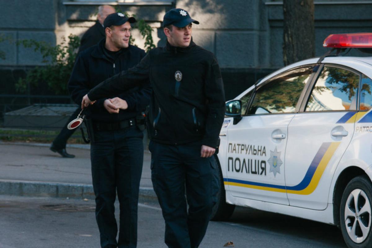 Возраст приема в патрульную полицию Украины снизили Возраст приема в патрульную полицию Украины снизили