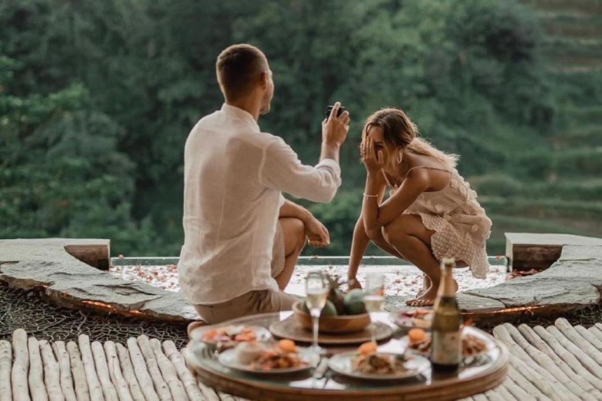 Впервые за 9 сезонов: "Холостяк" позвал победительницу шоу замуж Впервые за 9 сезонов: "Холостяк" позвал победительницу шоу замуж