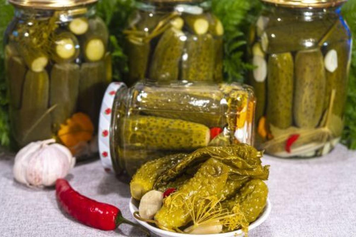 Закрываем огурцы на зиму: пошаговые рецепты Закрываем огурцы на зиму: пошаговые рецепты