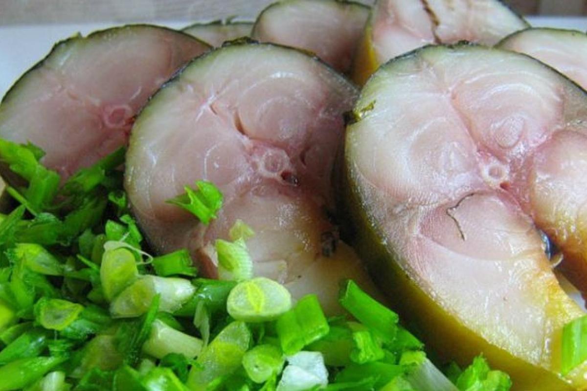 Маринованная скумбрия: лучшие рецепты домашних закусок Маринованная скумбрия: лучшие рецепты домашних закусок
