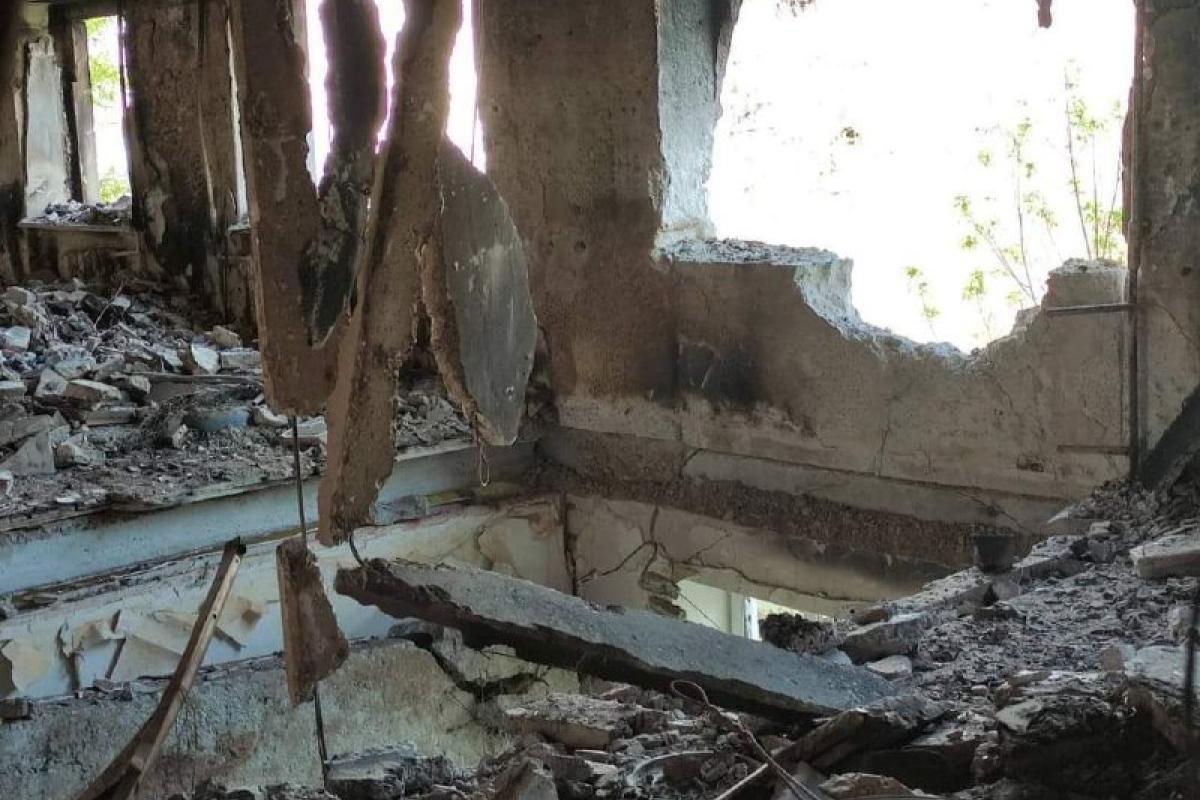 Окупанти обстріляли Лисичанськ, знищено 13 будинків Окупанти обстріляли Лисичанськ, знищено 13 будинків