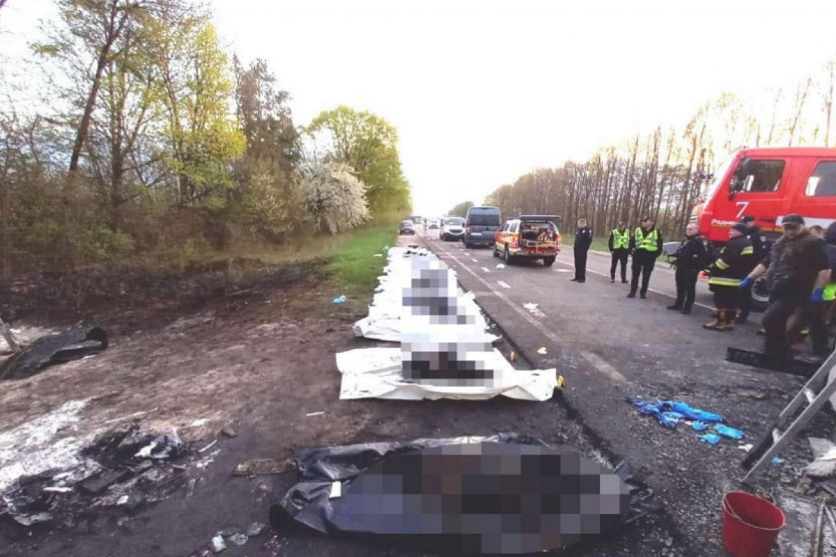 Масштабное ДТП в Ровенской области: число погибших возросло до 26 человек Масштабное ДТП в Ровенской области: число погибших возросло до 26 человек
