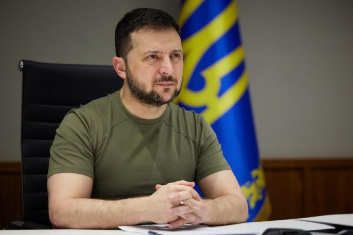 Зеленский поблагодарил Байдена за подписание закона о ленд-лизе Зеленский поблагодарил Байдена за подписание закона о ленд-лизе