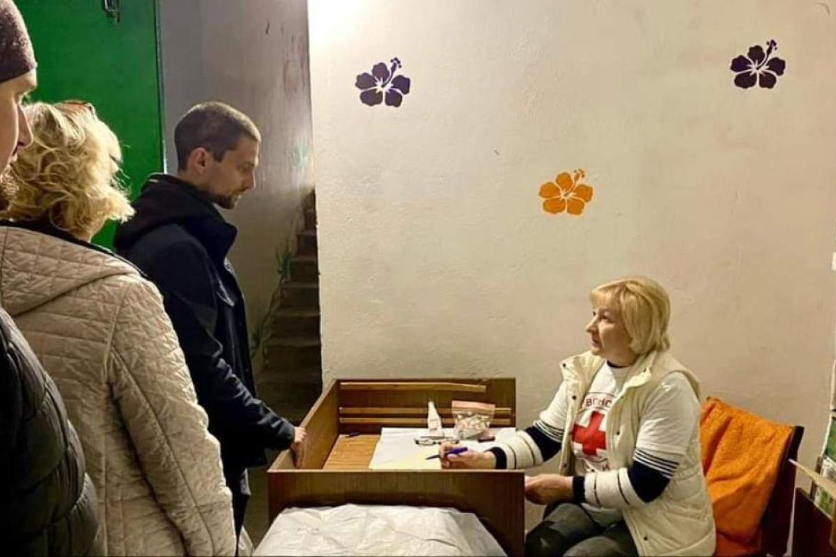 Червоний Хрест облаштував медичний пункт у Лисичанську Червоний Хрест облаштував медичний пункт у Лисичанську